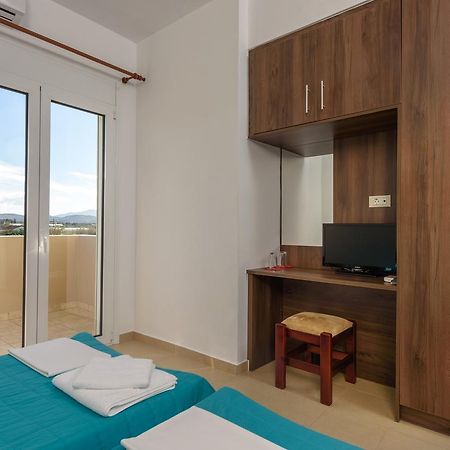 Elpidis Villa Kokkinos Pyrgos Eksteriør bilde