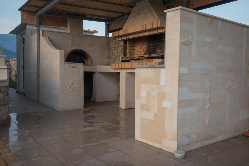 Elpidis Villa Kokkinos Pyrgos Rom bilde