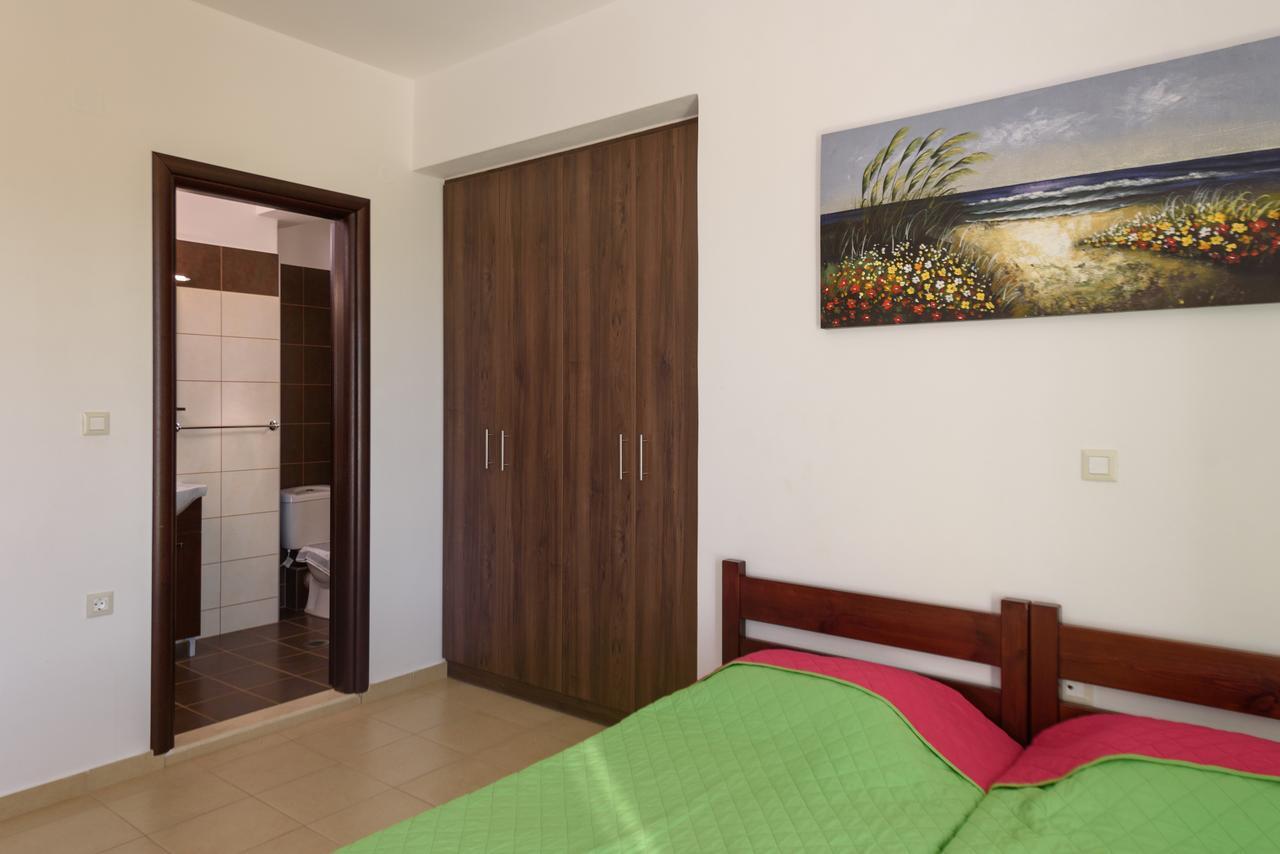 Elpidis Villa Kokkinos Pyrgos Eksteriør bilde